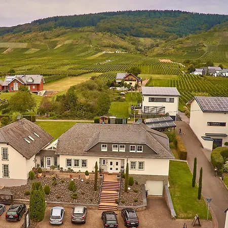 Weingut Hermes *